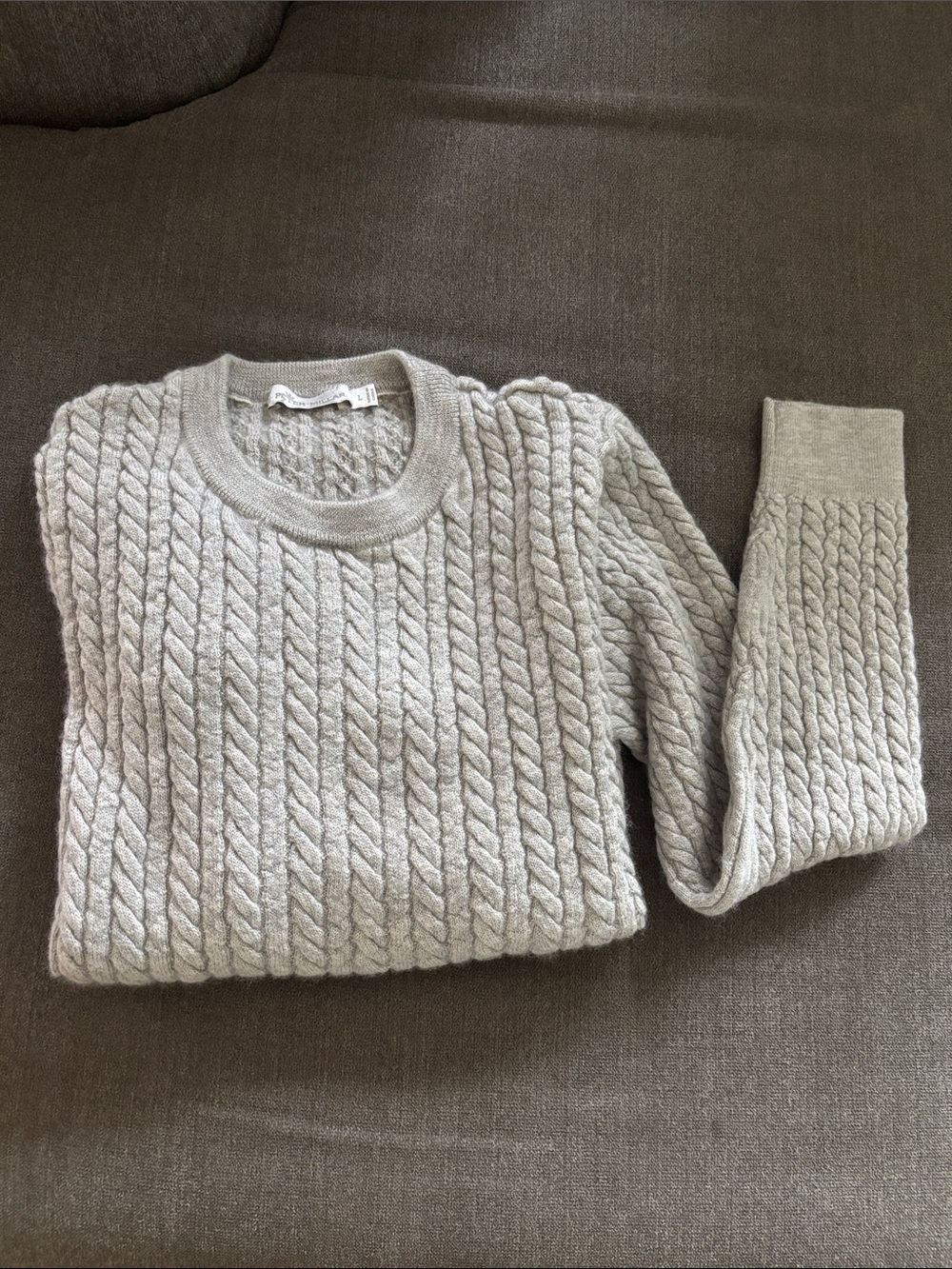 Peter millar women’s large grey cable knit cashmere sweater